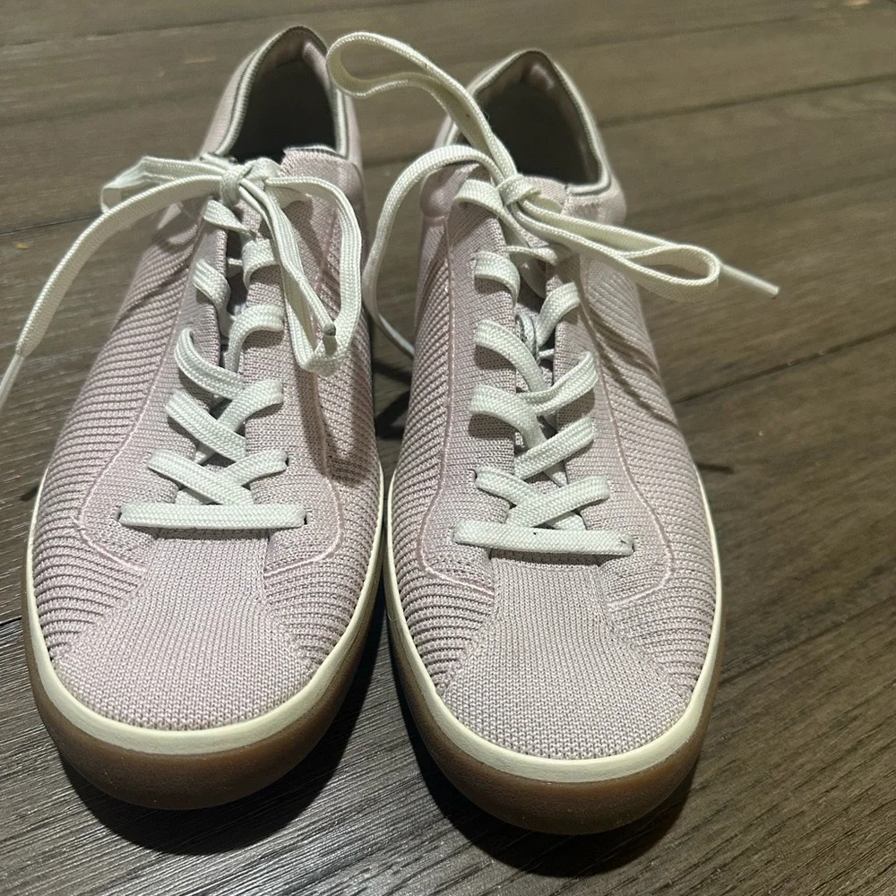 Rothy’s The Lace Up Sneaker - Lilac